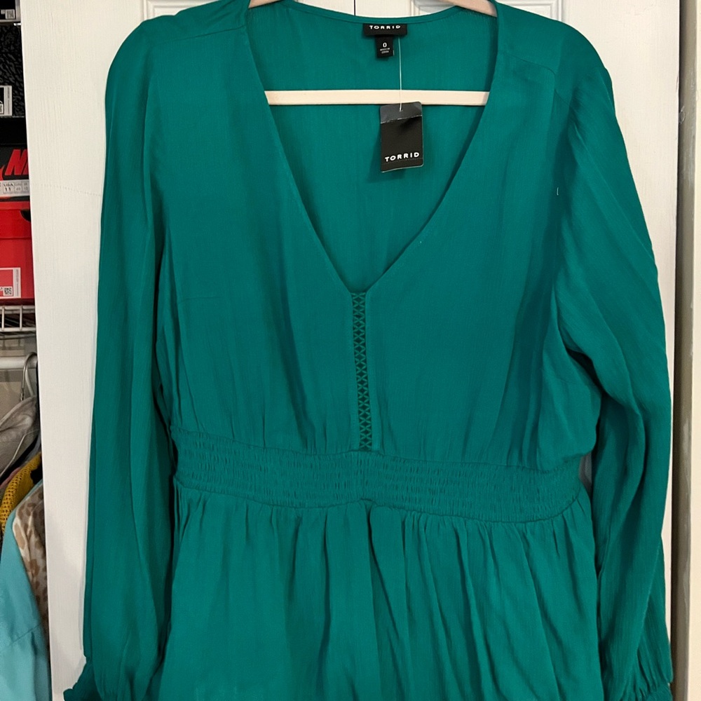 Torrid Kelly green peplum long sleeve neck blouse plus size boho top shirt